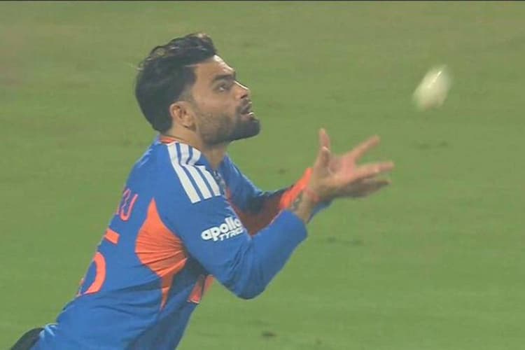 IND vs NZ: रिंकू सिंह बने 'सुपरमैन', हवा में उड़कर लपके 4 कैच, इस मामले में की रहाणे की बराबरी