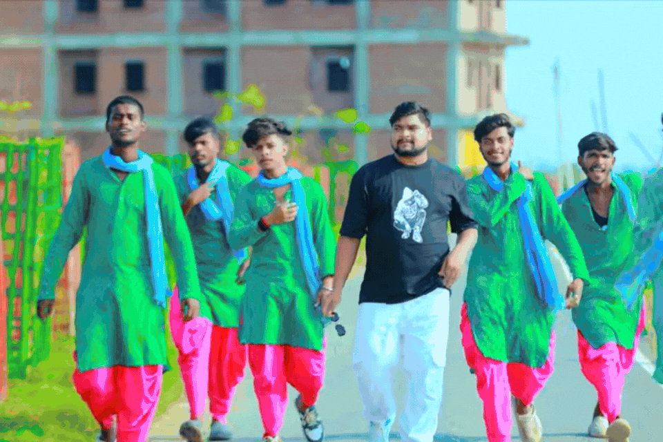 Sagar Bedardi New Magahi Song: रील्स पर छा रहा मगही गाना ‘चुड़िया हरी हरी गे’, सागर बेदर्दी की आवाज ने जीता फैंस का दिल