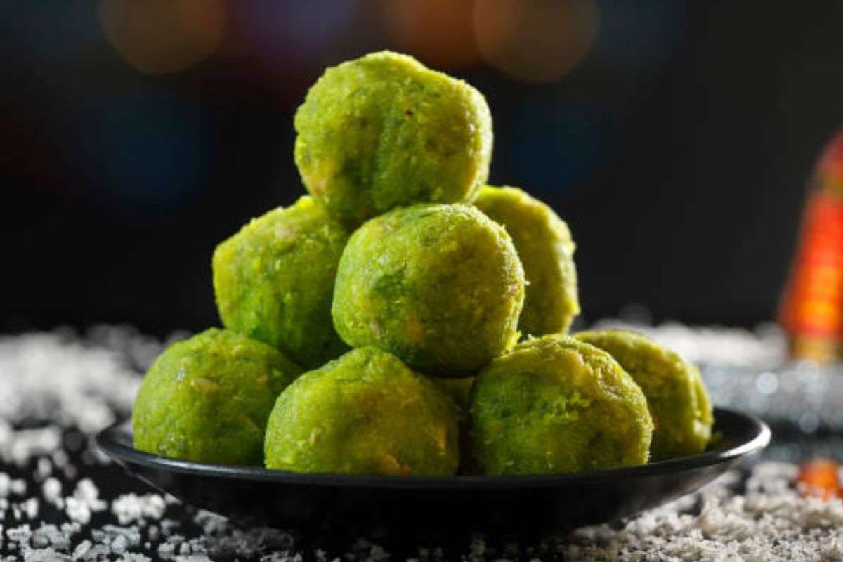 Moringa Laddu Recipe: इस हरे लड्डू में छिपा है सेहत का राज, फटाफट नोट करें रेसिपी