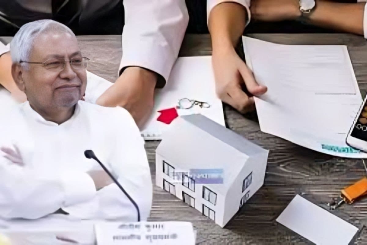 Bihar Bhumi : अब बुर्जुग घर बैठे करेंगे जमीन रजिस्ट्री, जानें नीतीश सरकार की नई डोरस्टेप सेवा