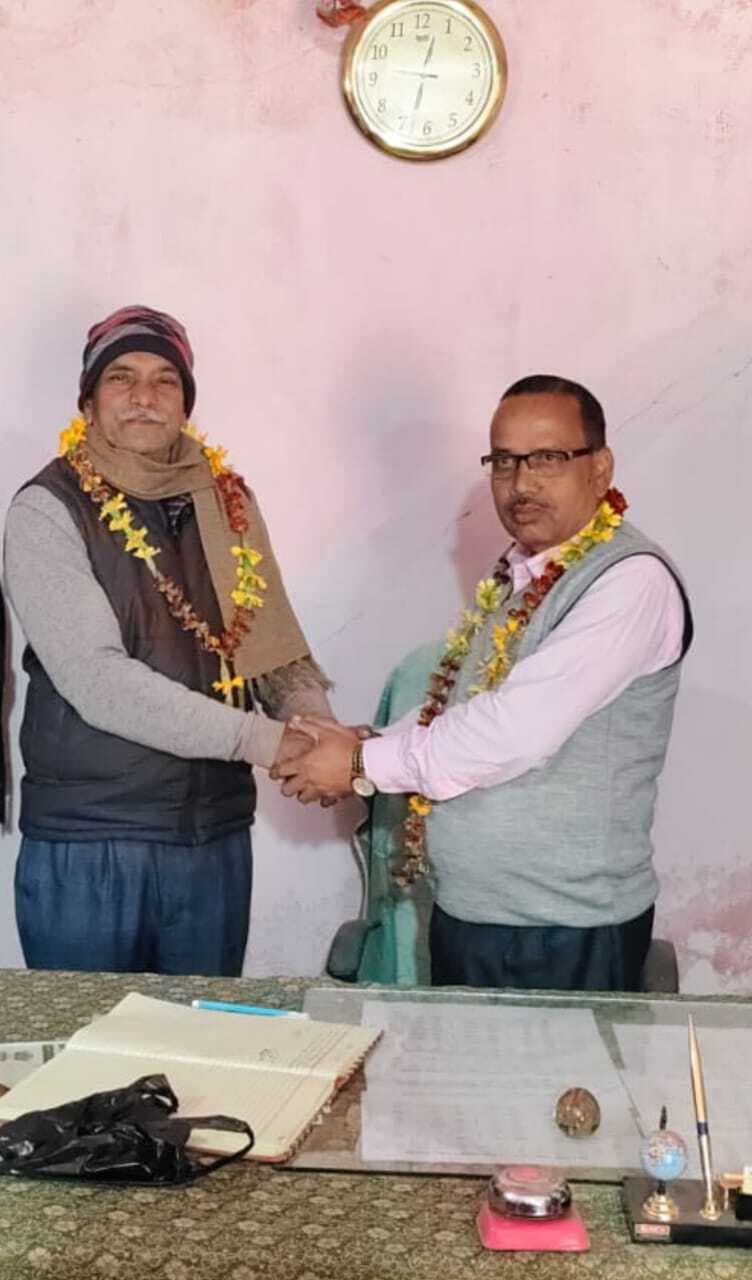 Giridih News: प्लस टू उवि गांडेय के प्रभारी प्रधानाध्यापक को दी गयी विदाई