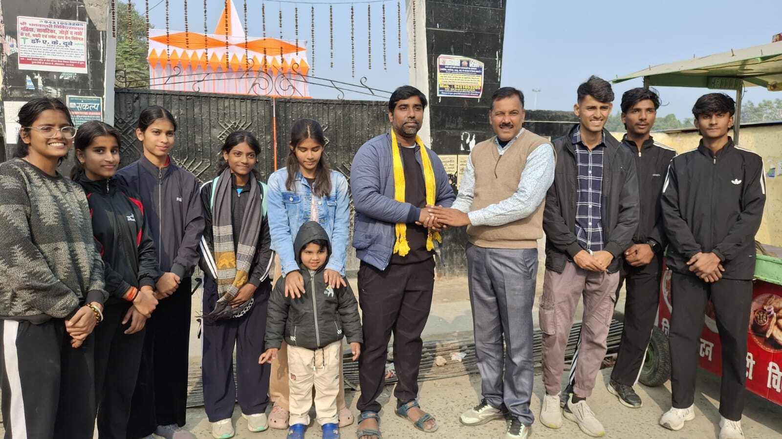 गोपालगंज के खो-खो खिलाड़ी स्टेट चैंपियनशिप के लिए हैदराबाद रवाना