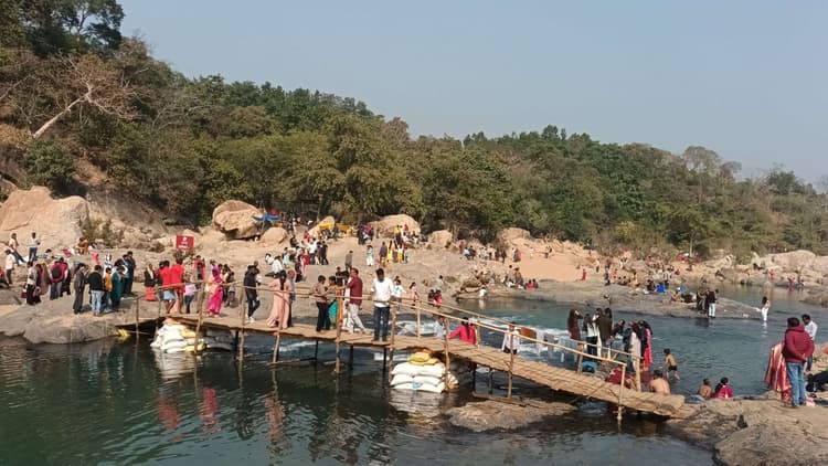 प्रकृति की गोद में बीता वर्ष का पहला दिन