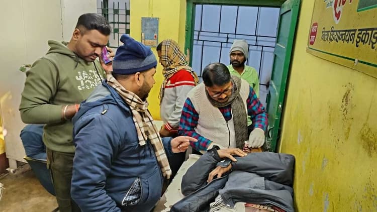 दो बाइकों की टक्कर में दो युवक घायल