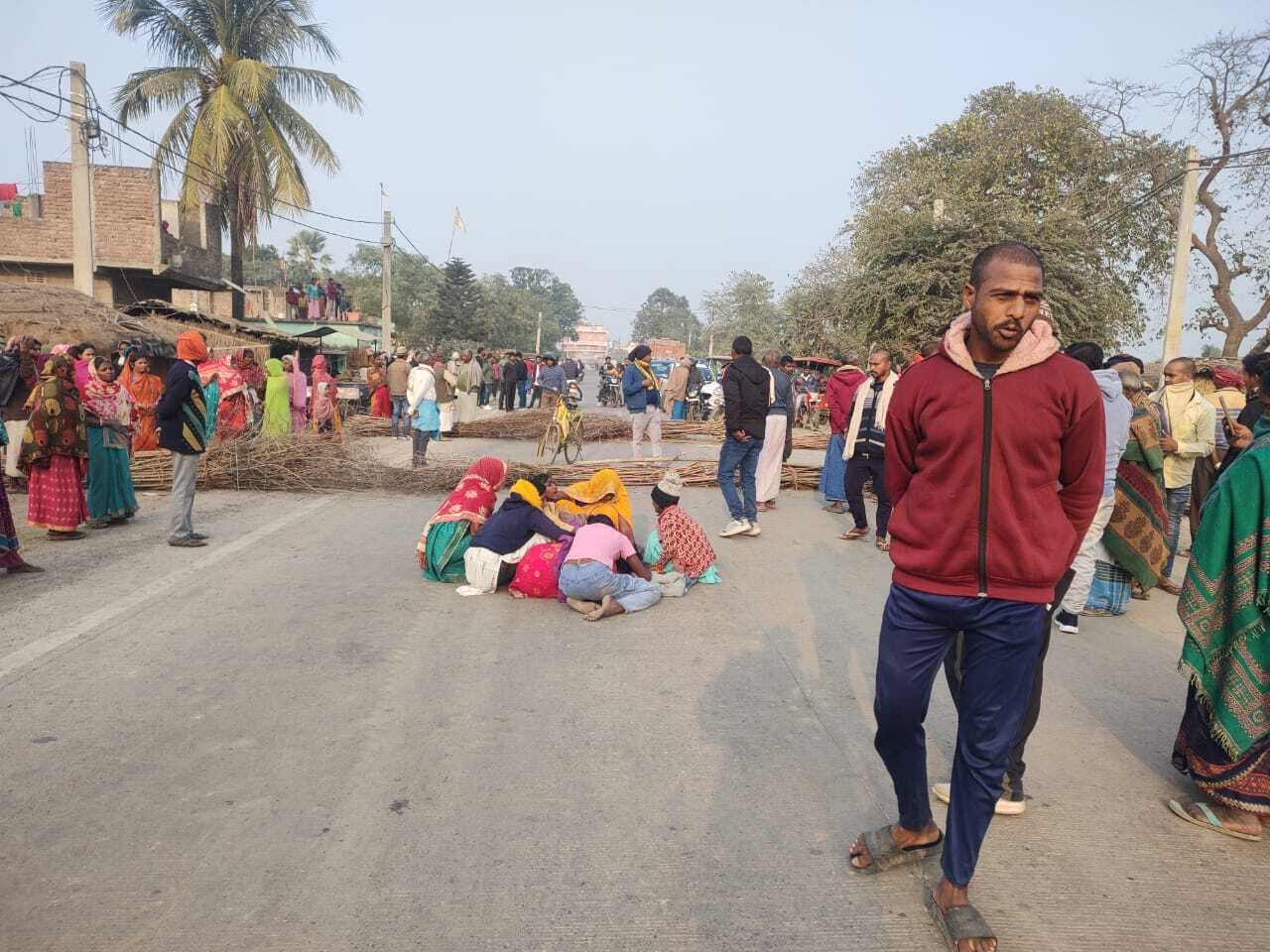 Bhagalpur news बाइक की ठोकर से बच्चे की मौत, तीन घंटे एनएच जाम