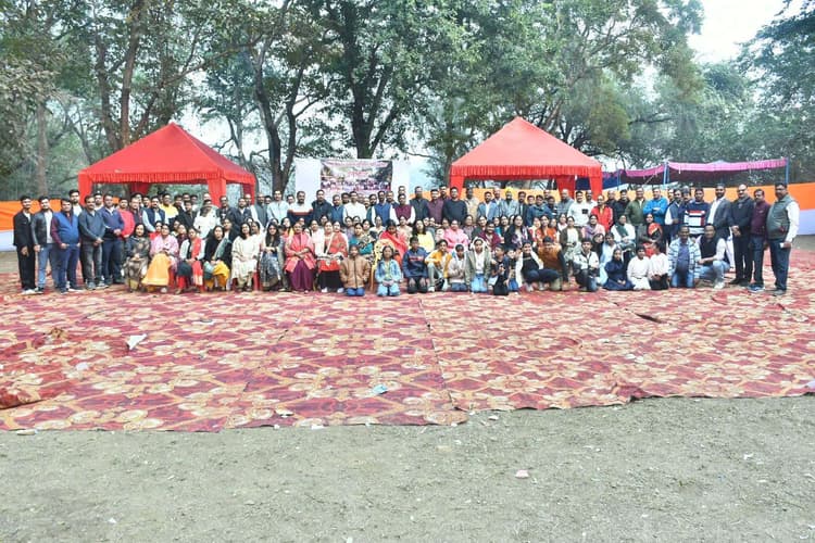 हुडको डैम में टाटा मोटर्स वर्कर्स यूनियन का वनभोज, सपरिवार शामिल हुए कर्मी