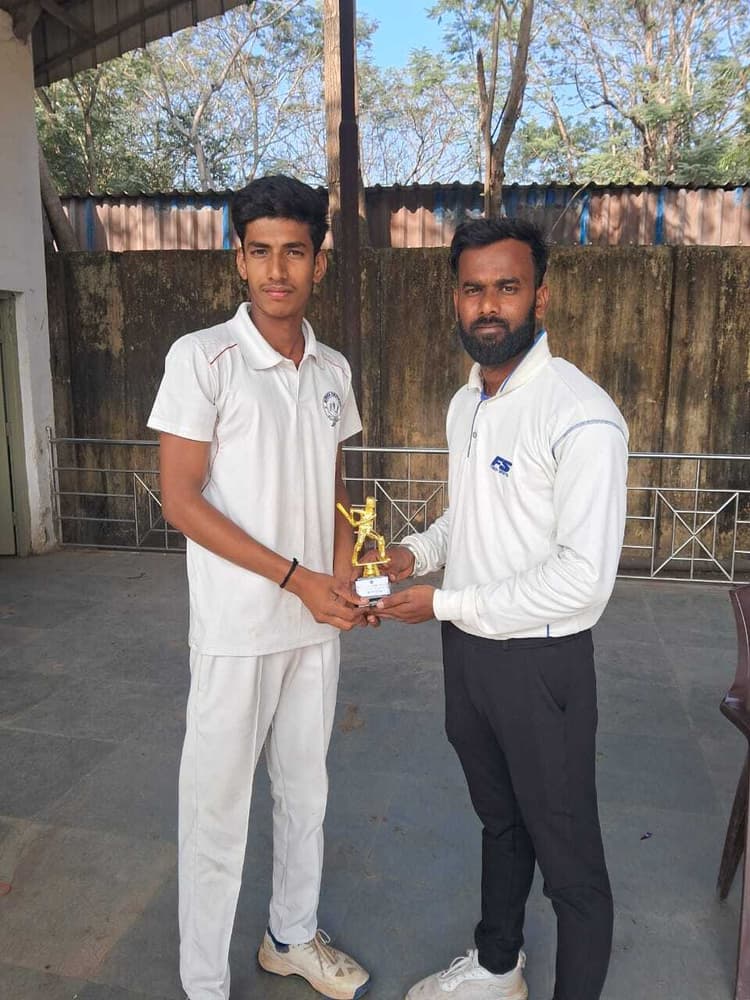 Jsca B Division Cricket League : जमशेदपुर क्रिकेट क्लब की टीम नौ विकेट से जीती