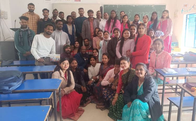 एमए भूगोल के विद्यार्थियों की विदाई में समारोह