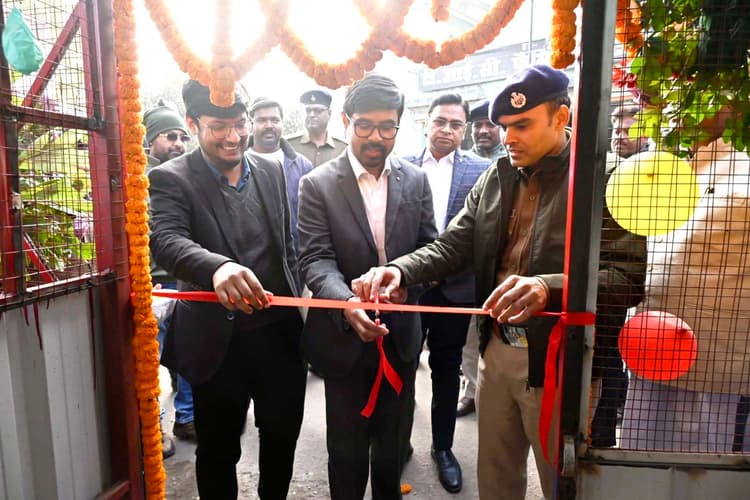 Deoghar News : शहर के छह चिह्नित अपराध प्रभावित इलाकों में अब पुलिस का सख्त पहरा