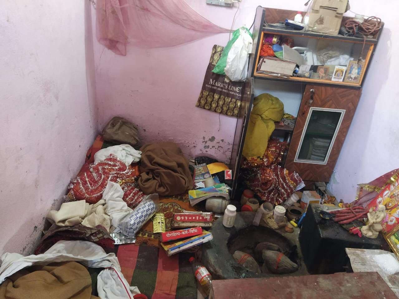 साईं बाबा मंदिर से आभूषण, एलसीडी व नकद की चोरी