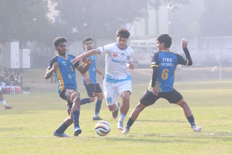 Reliance Foundation Youth Football League : जीत के साथ जेएफसी अंडर-18 टीम टॉप पर पहुंची