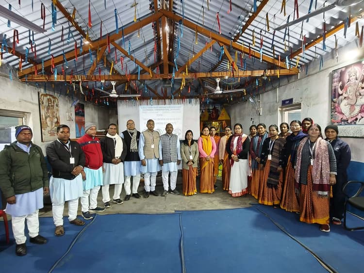 Bokaro News : शिक्षक-शिक्षिकाओं को दिया गया प्रशिक्षण