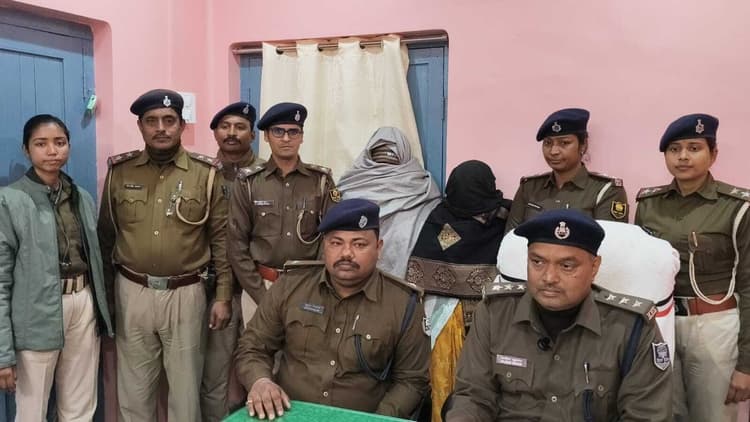 19 लाख की हेरोइन के साथ वैशाली की महिला तस्कर समेत दो गिरफ्तार