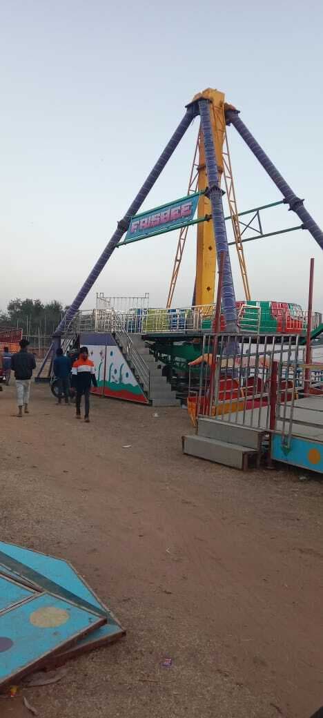 दुखिया बाबा मंदिर प्रांगण में मेले की तैयारी जोरों पर