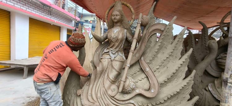 सरस्वती पूजा को लेकर गांवों में दिख रहा उत्साह