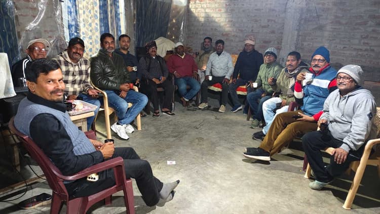 फाइव स्टार स्पोटस क्लब सदस्यों की हुई बैठक