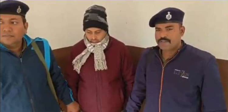 Motihari:जमीन परिमार्जन के लिए रिश्वत ले रहे थे राजस्व कर्मचारी, निगरानी ने ऐसे बिछाया जाल