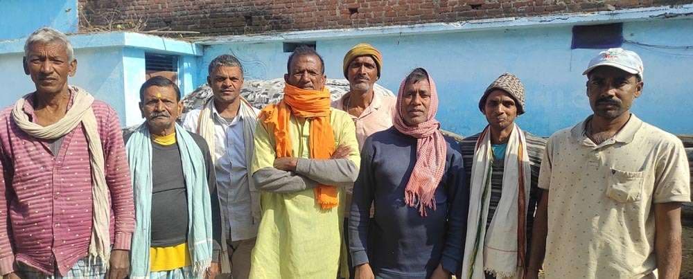 धान की खरीदारी बंद रहने से किसानों में नाराजगी