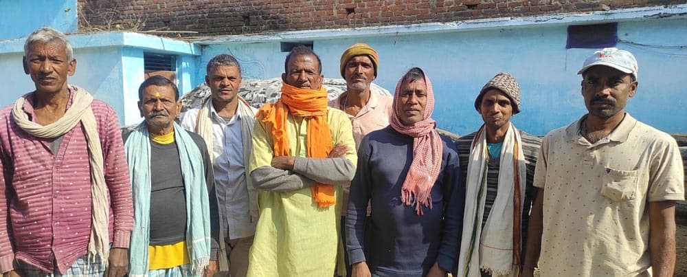 धान की खरीदारी बंद रहने से किसानों में नाराजगी