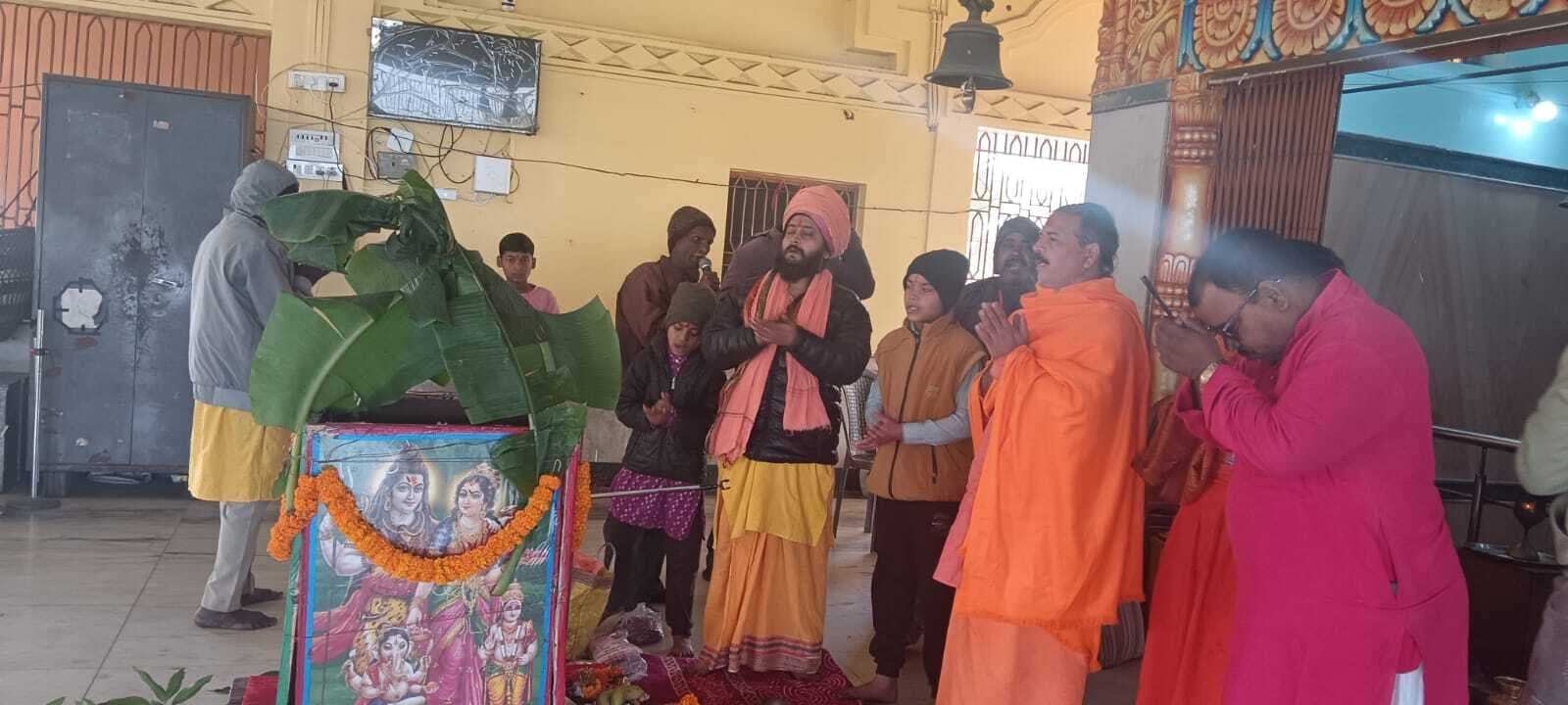 आस्था का केंद्र है खलारी का प्रसिद्ध पहाड़ी मंदिर