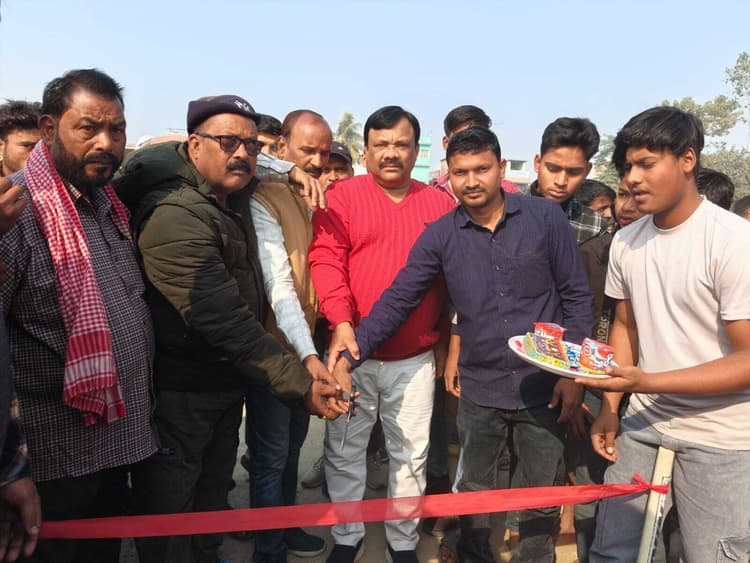 उद्घाटन मैच में मटिया क्रिकेट क्लब विजयी