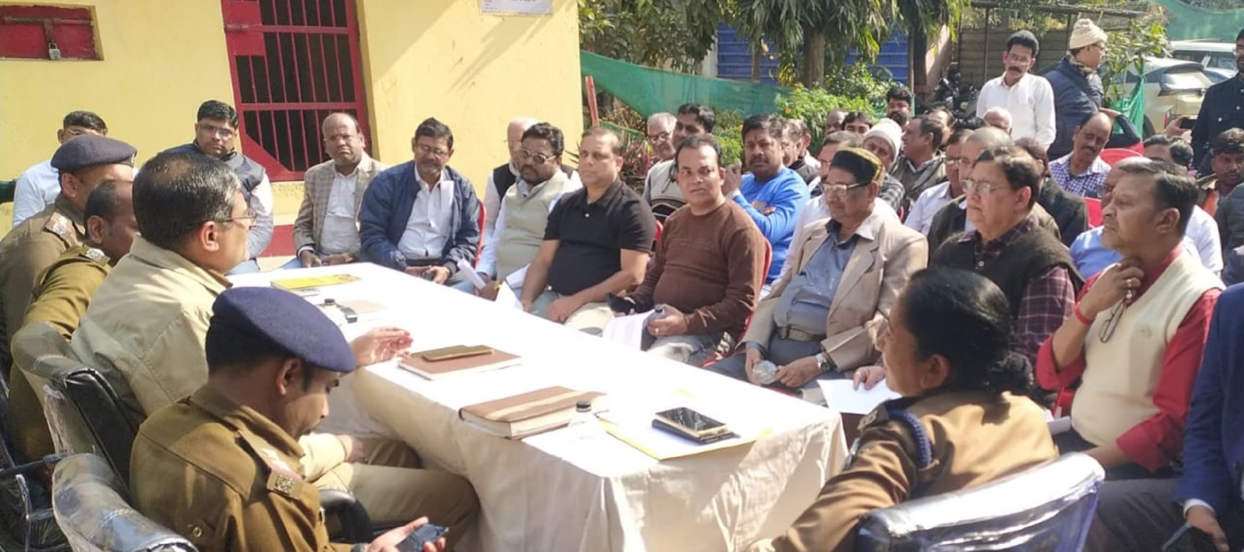 Bokaro News : दुकान में अलार्म व सीसीटीवी कैमरा जरूर लगायें : डीएसपी