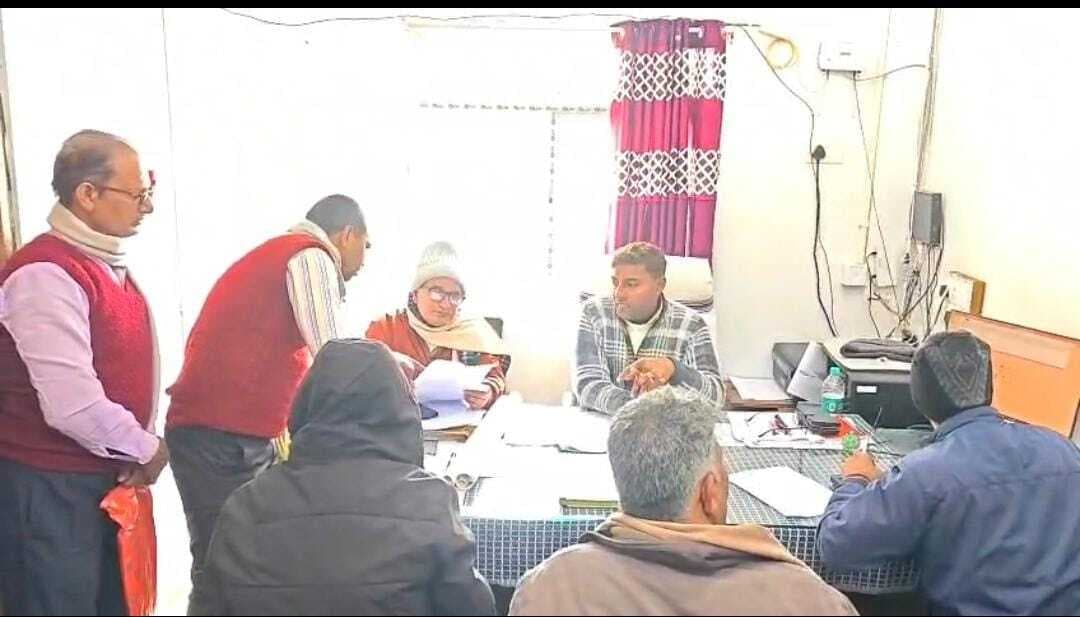 जनता दरबार में नौ मामले की हुई सुनवाई