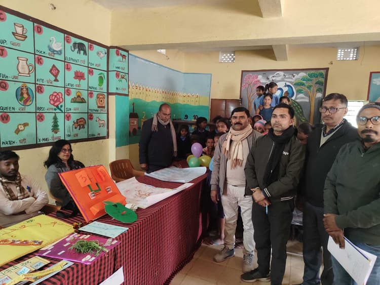 जानकीडीह बेलदरिया में संकुल स्तरीय टीएलएम मेला का आयोजन