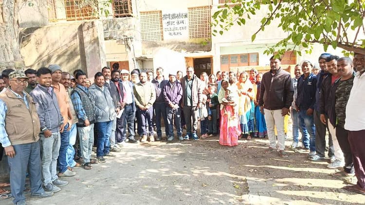 पुनर्वास स्थल को लेकर बनी सहमति