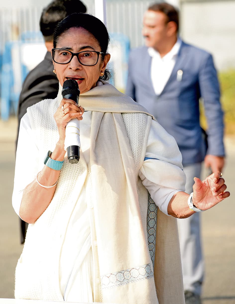 राज्य में वोटर लिस्ट से काटे जा रहे अल्पसंख्यकों के नाम : मुख्यमंत्री