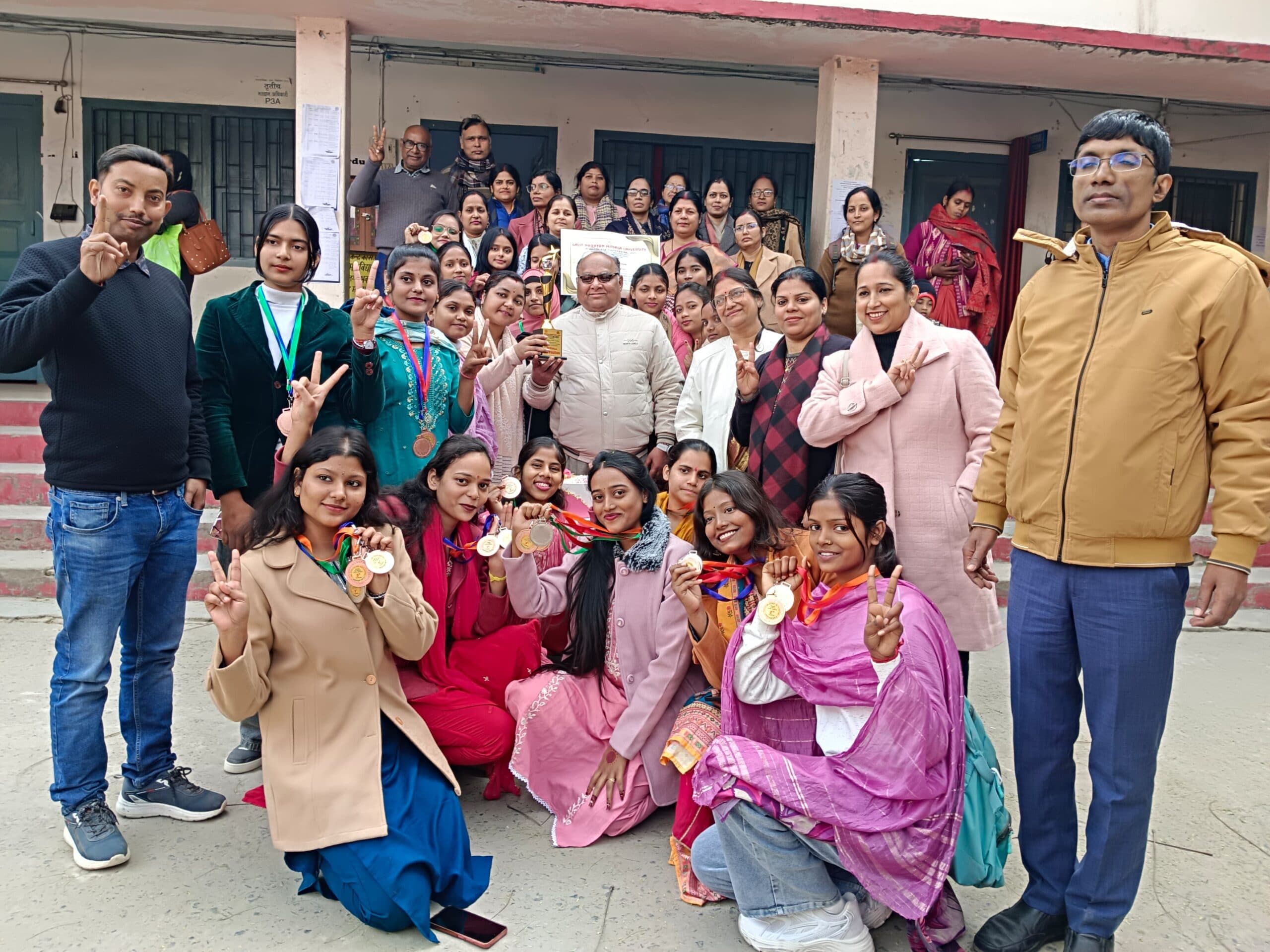 Samastipur News:योग उद्देश्यपूर्ण जीवन जीने की प्रेरणा देता है : प्रो. अरुण