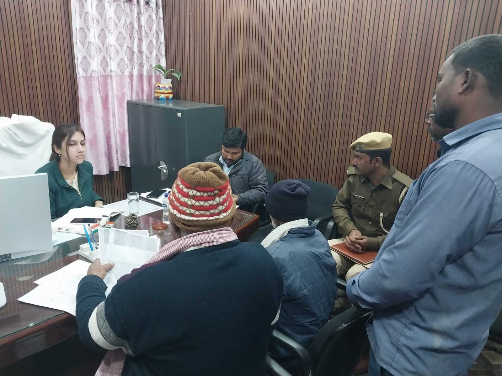 जनता दरबार में चार मामलों का हुआ त्वरित निष्पादन