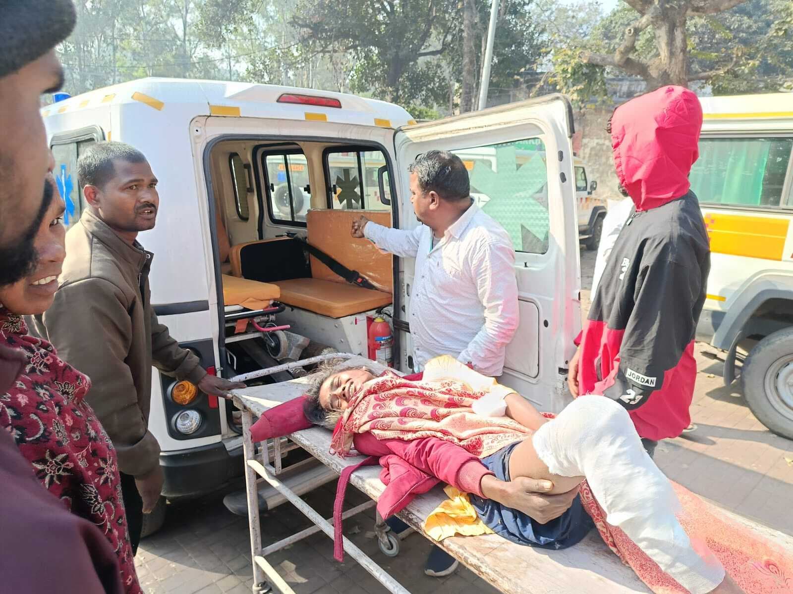 ट्रक की चपेट में आ कर जीजा की मौत, साली गंभीर रूप से घायल