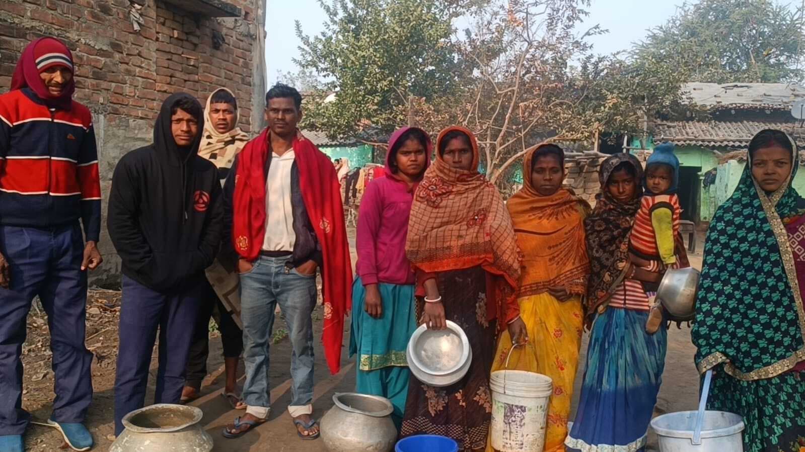 इंदरुख पश्चिम पंचायत के वार्ड संख्या 13 में पेयजल को लेकर मचा हाहाकार