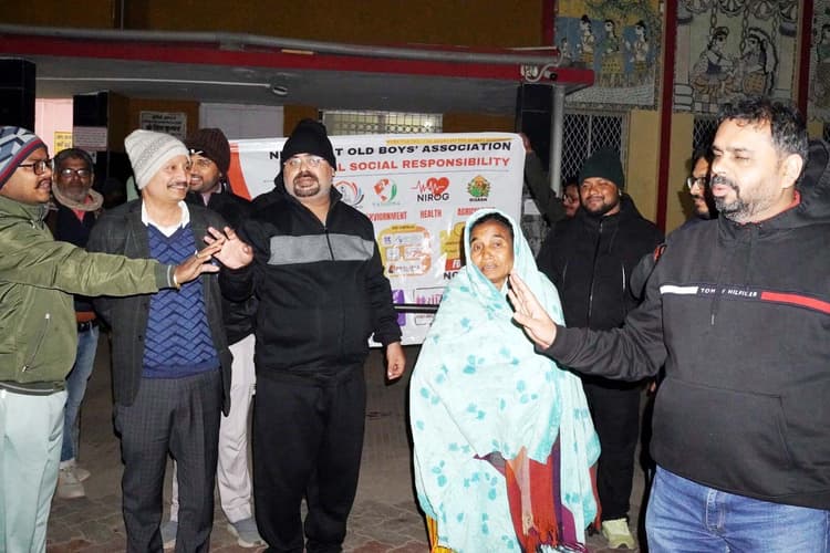 नोबा जीएसआर की ओर से जरूरतमंदों के बीच कंबलों का वितरण