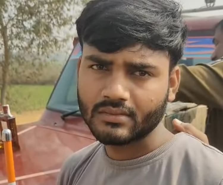 उत्पाद पुलिस ने बोलेरो से 240 बोतल अंग्रेजी शराब जब्त की, एक गिरफ्तार