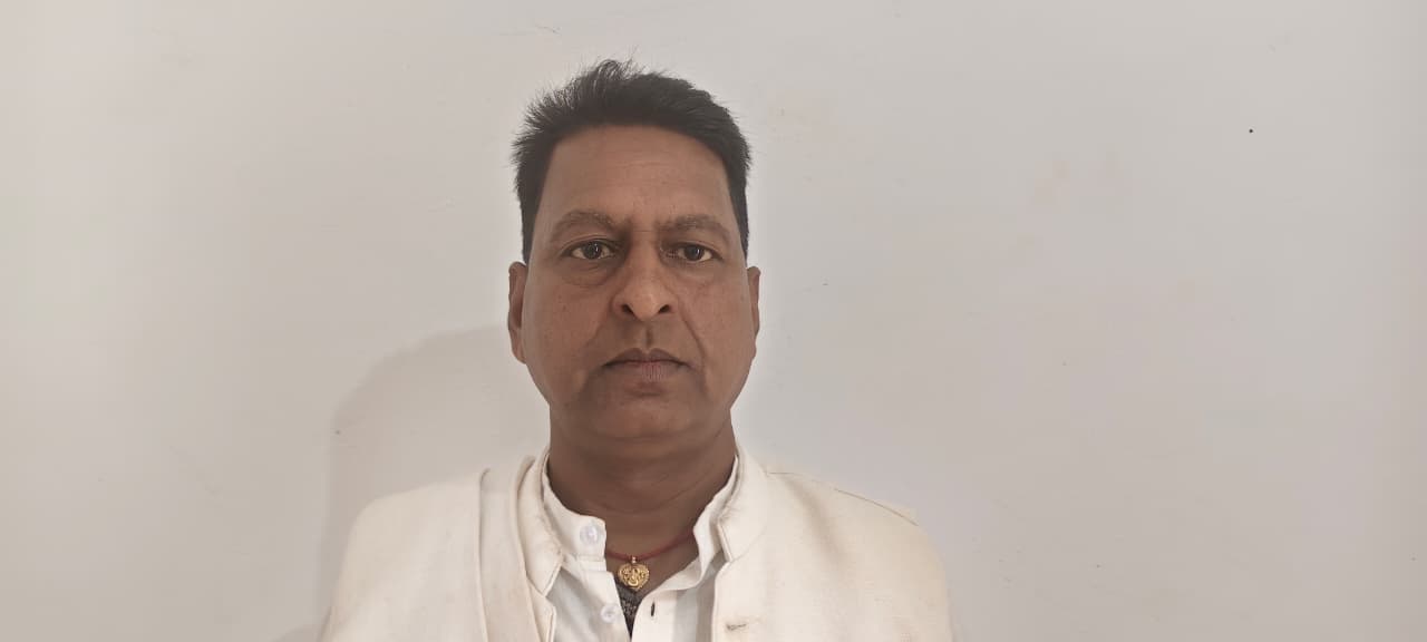 हाई मास्ट लाइट विवाद में मारपीट व धमकी का आरोप, एसडीपीओ से की गई शिकायत