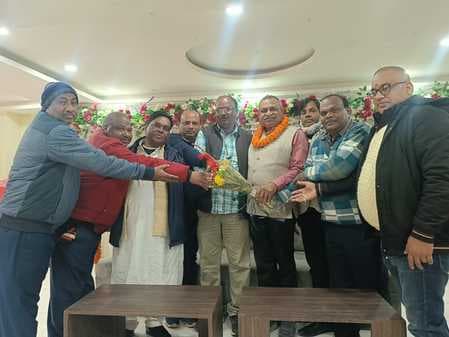 पथरगामा में शिक्षक संघ की बैठक में ग्रेड 4 और 7 की प्रोन्नति पर चर्चा