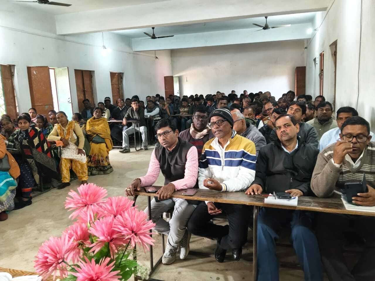 शिक्षक मैट्रिक व इंटर की परीक्षा में बेहतर परिणाम लाने के लिए करें मेहनत : बीइइओ