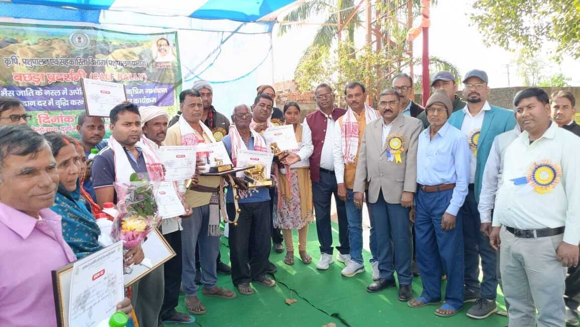 Bokaro News : मवेशी बीमार हो तो 1962 नंबर पर करें डायल, आयेगी एंबुलेंस