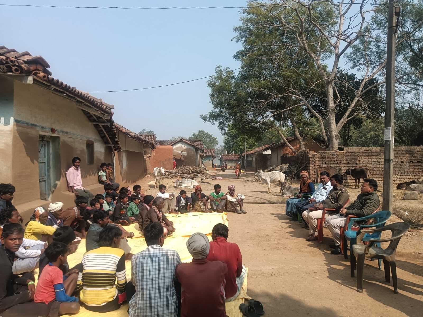 चितरा में आठ मंगला मेला आज, प्रशासन ने ग्रामीणों के साथ की बैठक