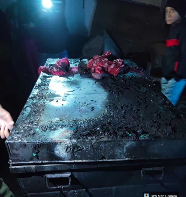 शॉट सर्किट से लगी आग, चार लाख का हुआ नुकसान