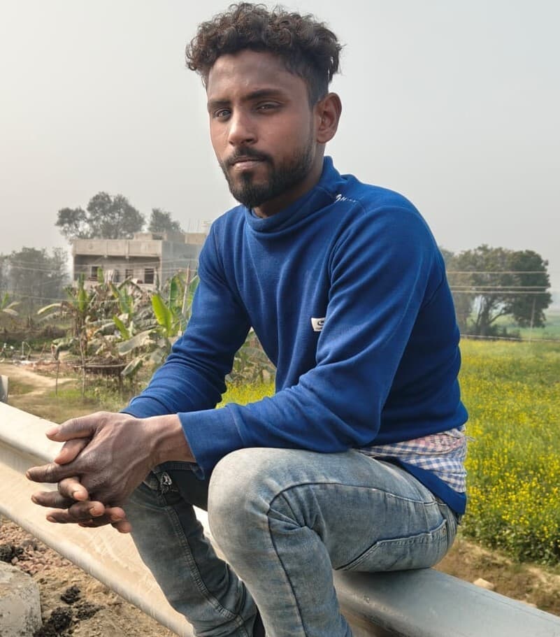 hajipur news. पूजा का सामान लाने जा रहे बाइक सवार युवक को हाइवा ने कुचला, मौत