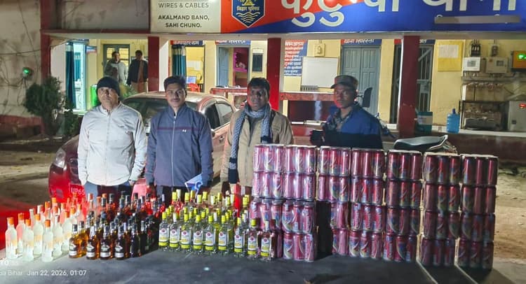 गाड़ी छोड़कर भागा धंधेबाज, 141 लीटर अंग्रेजी शराब जब्त