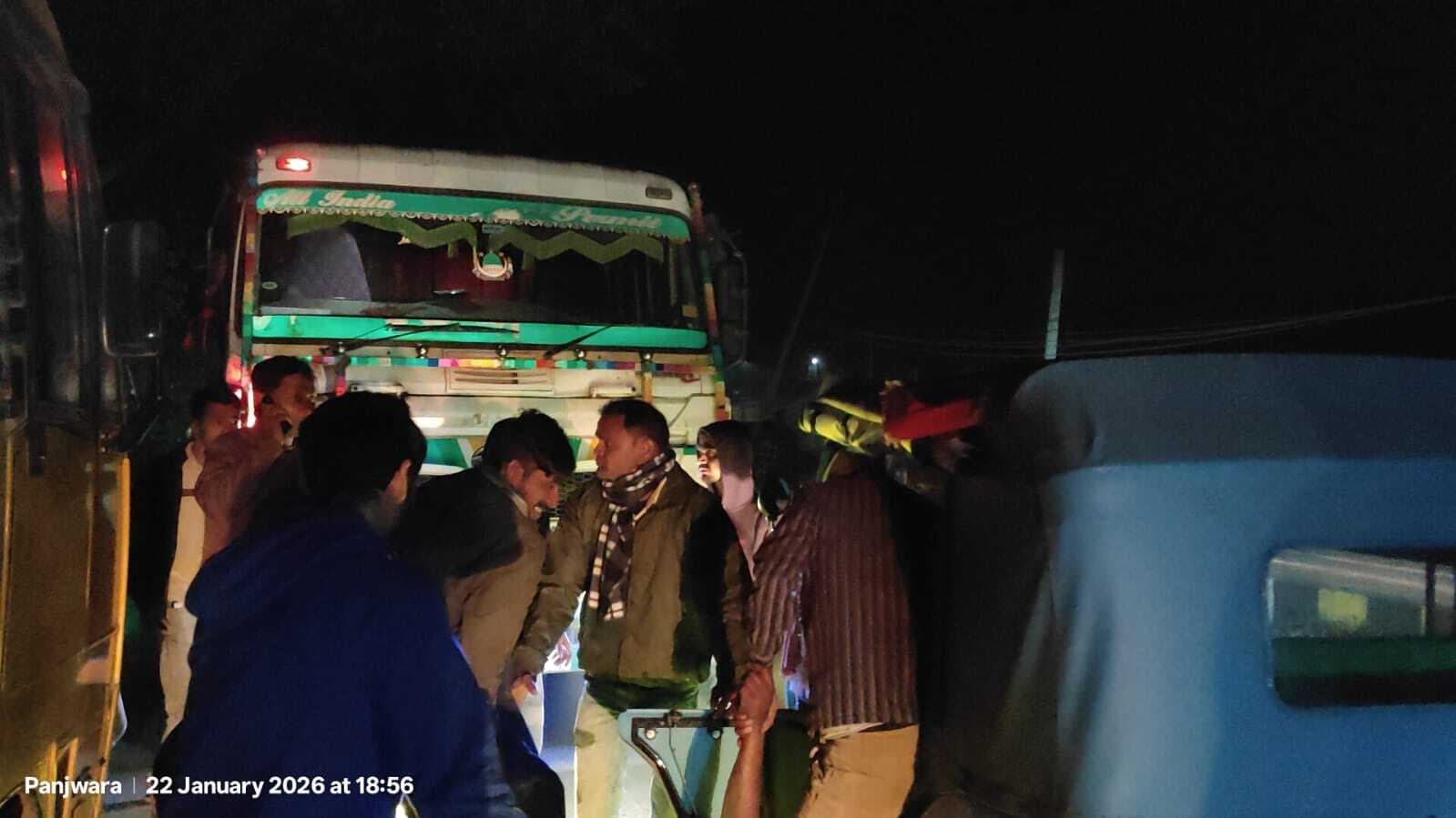 पंजवारा में हाइवा के धक्के से साइकिल सवार जख्मी, चालक भागा