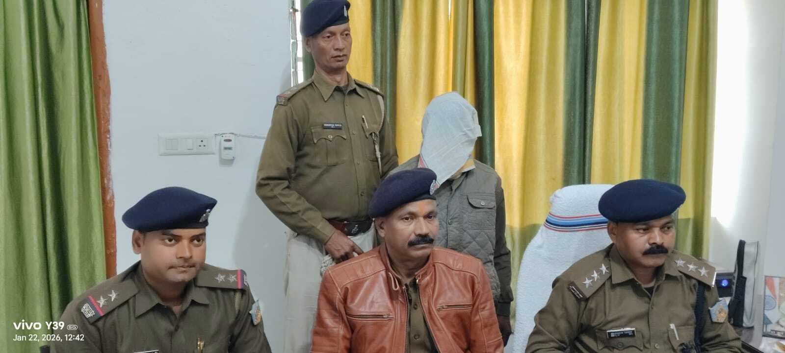 संजू मड़ैया हत्याकांड का मुख्य आरोपी गिरफ्तार, हत्या में इस्तेमाल बंदूक, सात कारतूस व चार खोखे बरामद