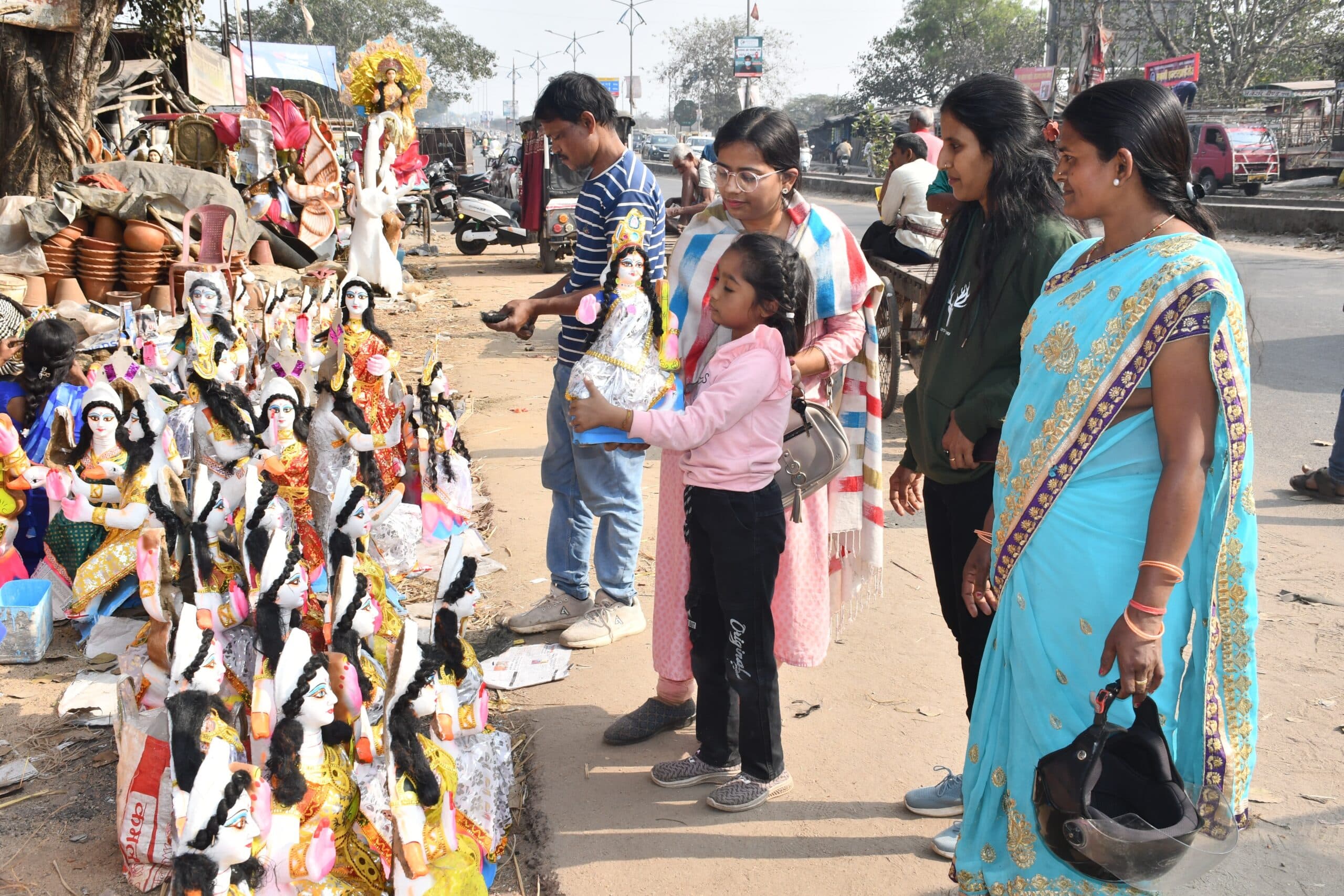 Bokaro News : धूमधाम से मनेगी सरस्वती पूजा, तैयारियां पूरी