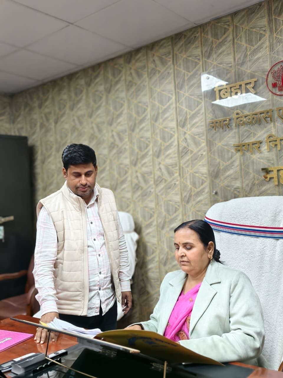 दस हजार आठ सौ स्ट्रीट लाइटों से जगमग होगा नगर निगम