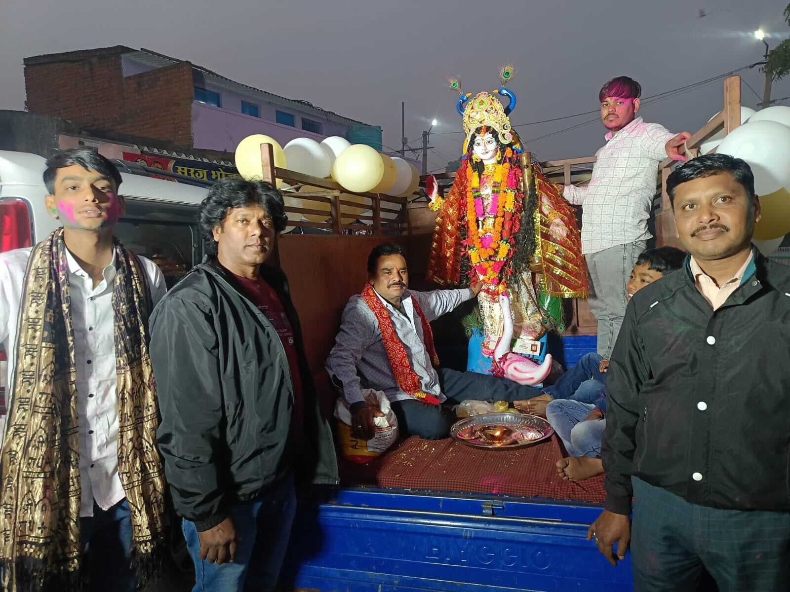 प्रतिमाओं के विसर्जन के साथ सरस्वती पूजा संपन्न