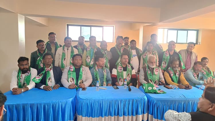 झामुमो बुंडू नगर कमेटी का गठन, बबलू कुंडू बने अध्यक्ष